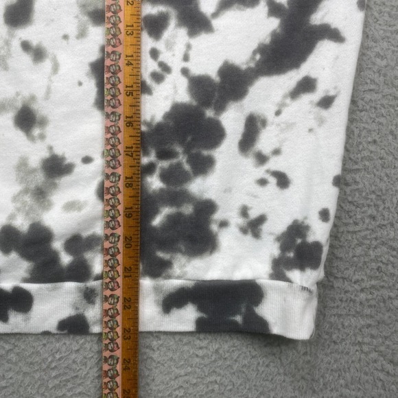 Def Leppard Sweatshirt Womens XL Music Band Tie Dye Boxy Cozy - Picture 9 of 11